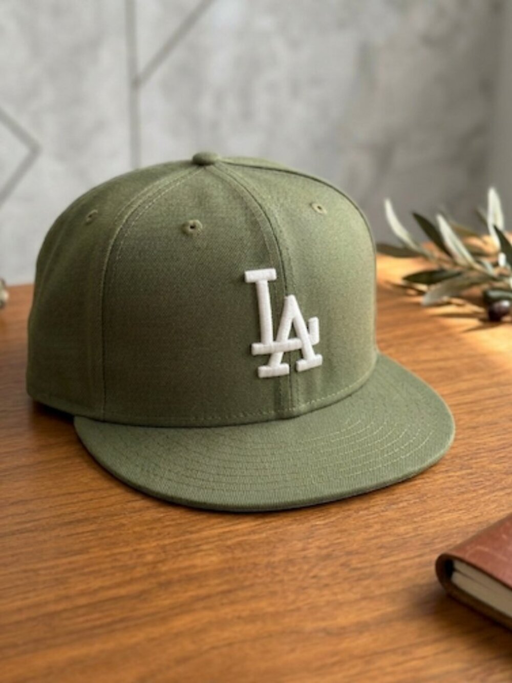 LA Dodgers New Era 59FIFTY Fitted Hat Olive Green Grey Brim Size 7 1/4